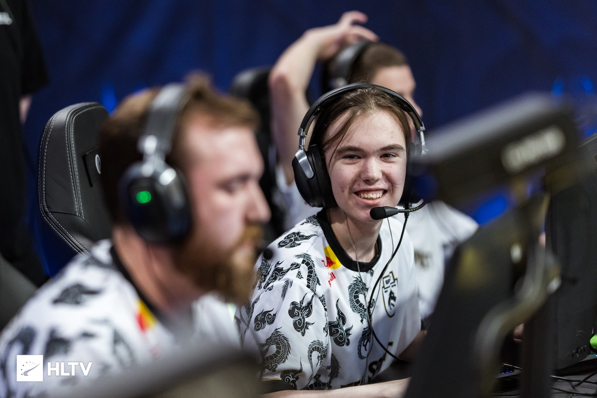 根据一些足 根据一些足