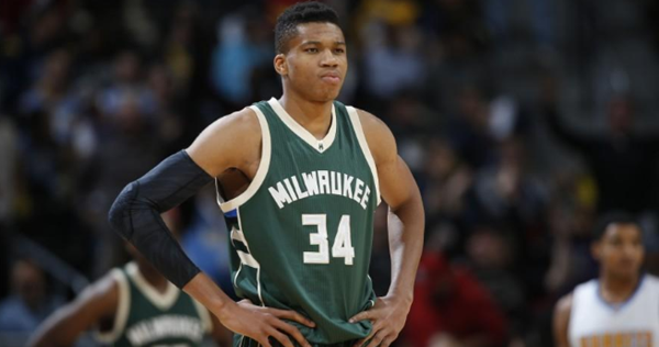 随着社交媒 随着社交媒